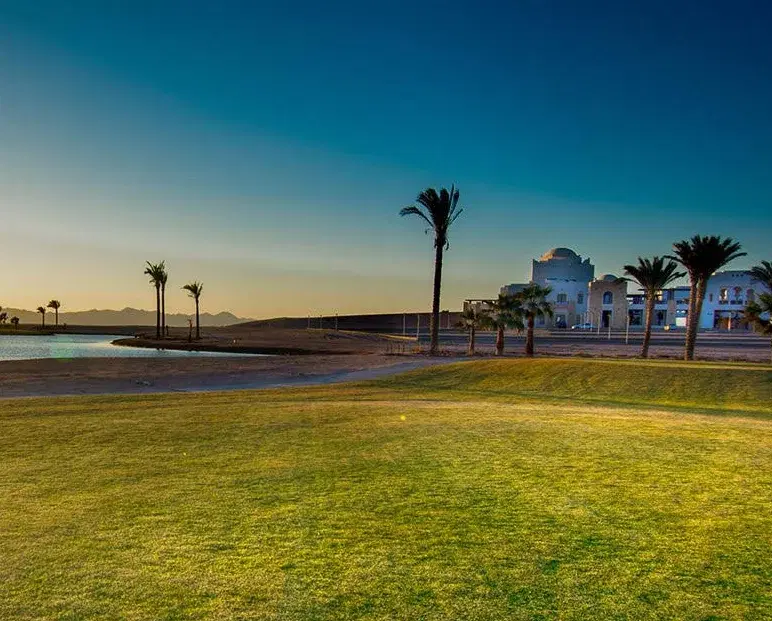 Stunning Villa for Sale in Golf Solimania