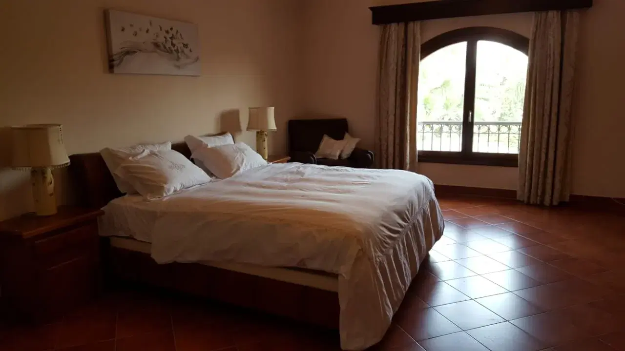 Luxurious Villa for Sale in Golf Solimania