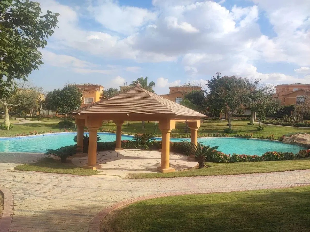 Elegant Twinhouse for Sale in Dyar, North Investors by ARCO