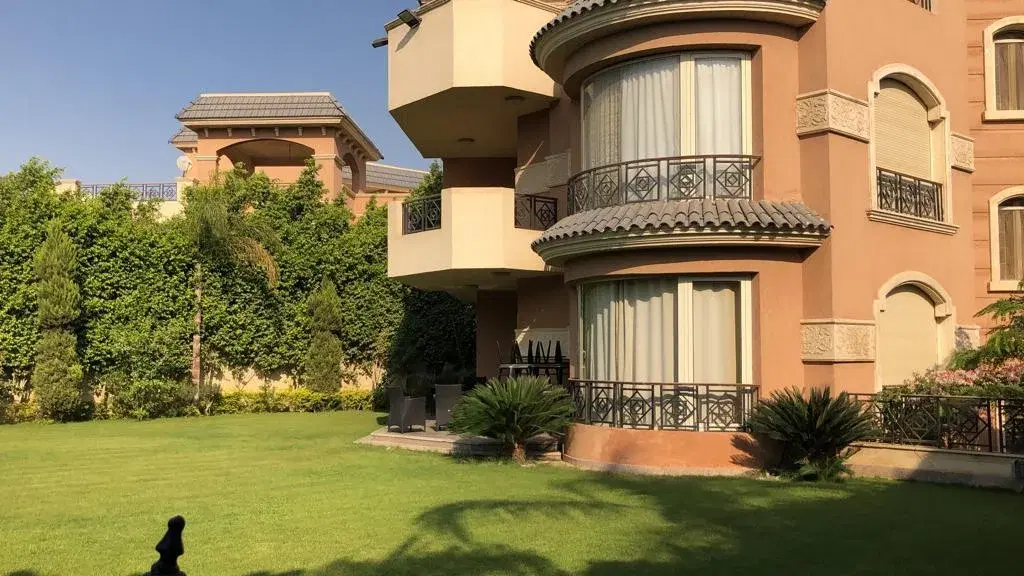 فيلا فاخرة مكونة من 7 غرف نوم للبيع في ديار مخابرات، القاهرة الجديدة