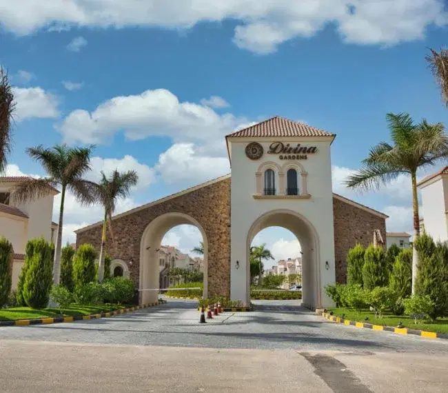 Stunning Villa for Sale in Divina Gardens