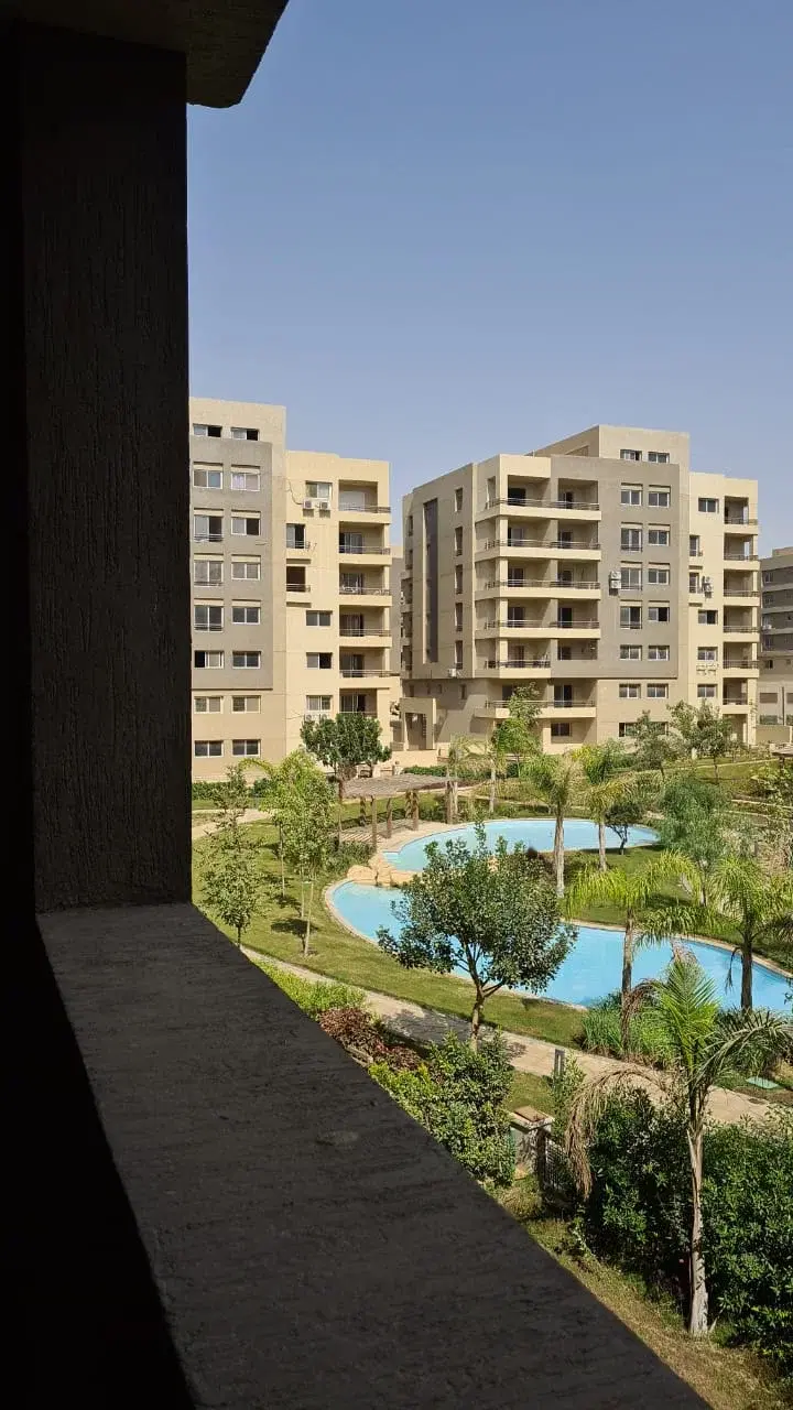 شقة فاخرة للبيع في كمبوند ذا سكوير