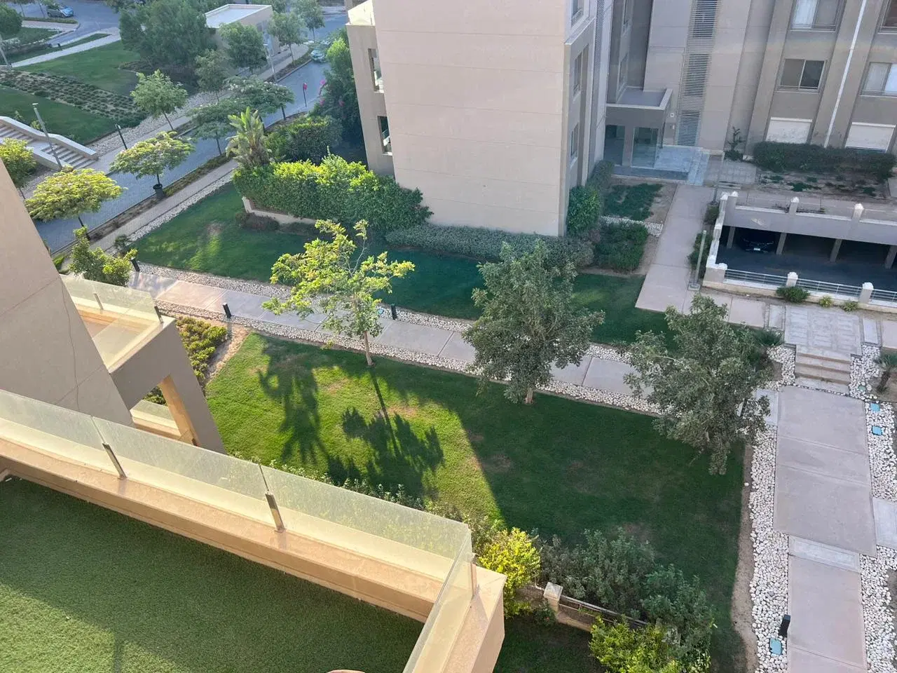 بنتهاوس فاخر للبيع في كمبوند ذا فيلدج جيت