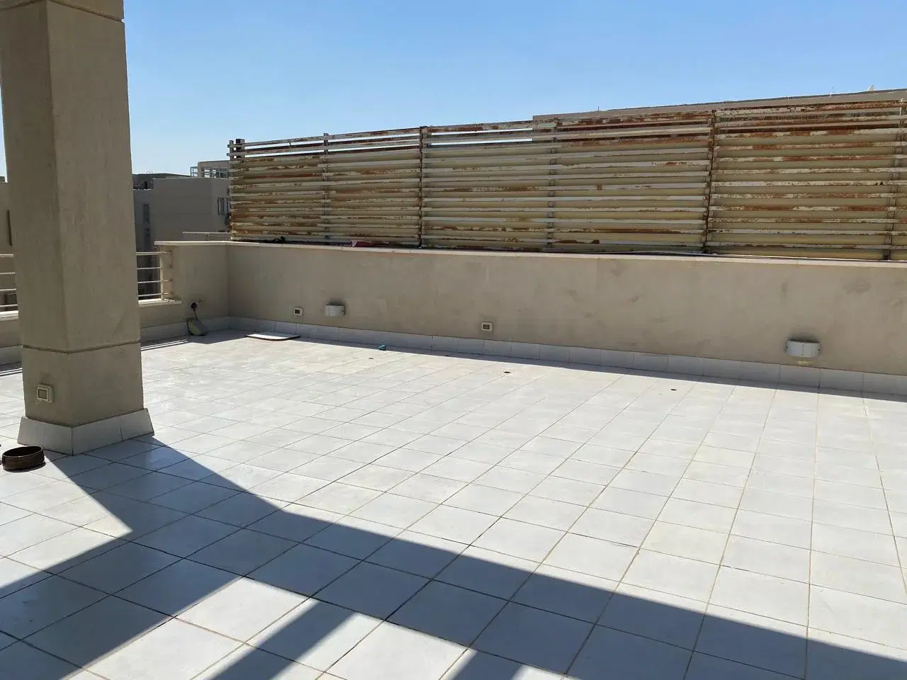 بنتهاوس للبيع في كمبوند ذا فيلدج جيت