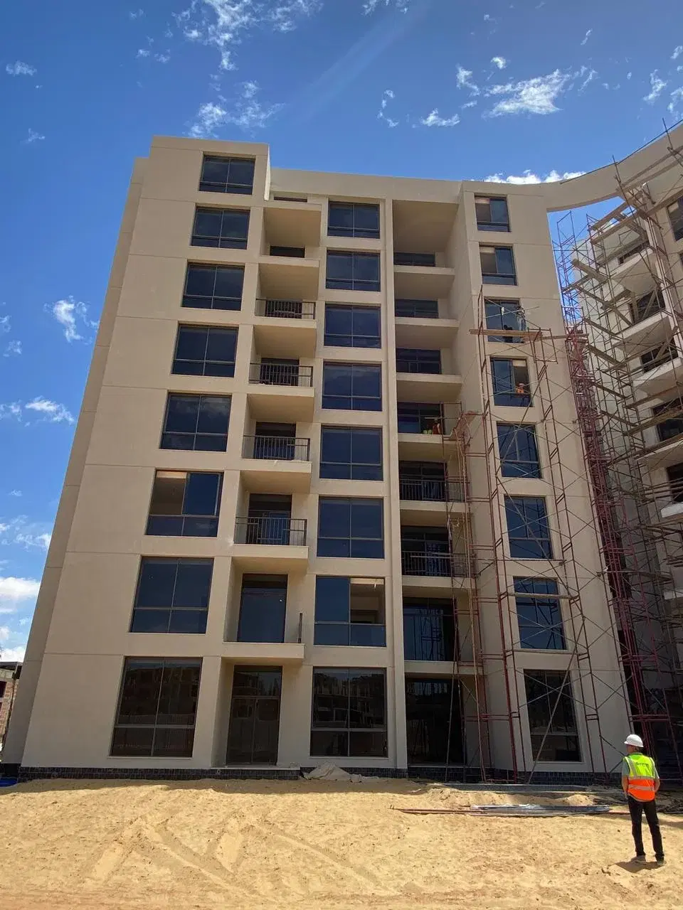 Stunning Apartment for Sale in The Capitalway