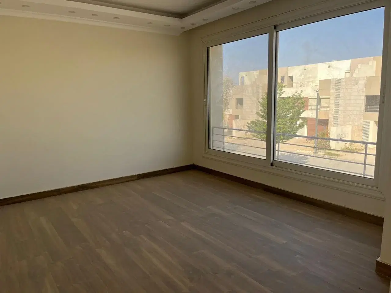 فيلا توين هاوس للبيع في ذا كراون
