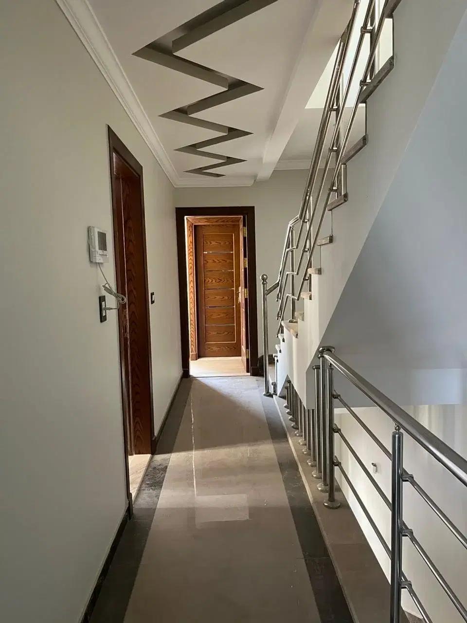 Stunning Twinhouse for Sale in The Crown