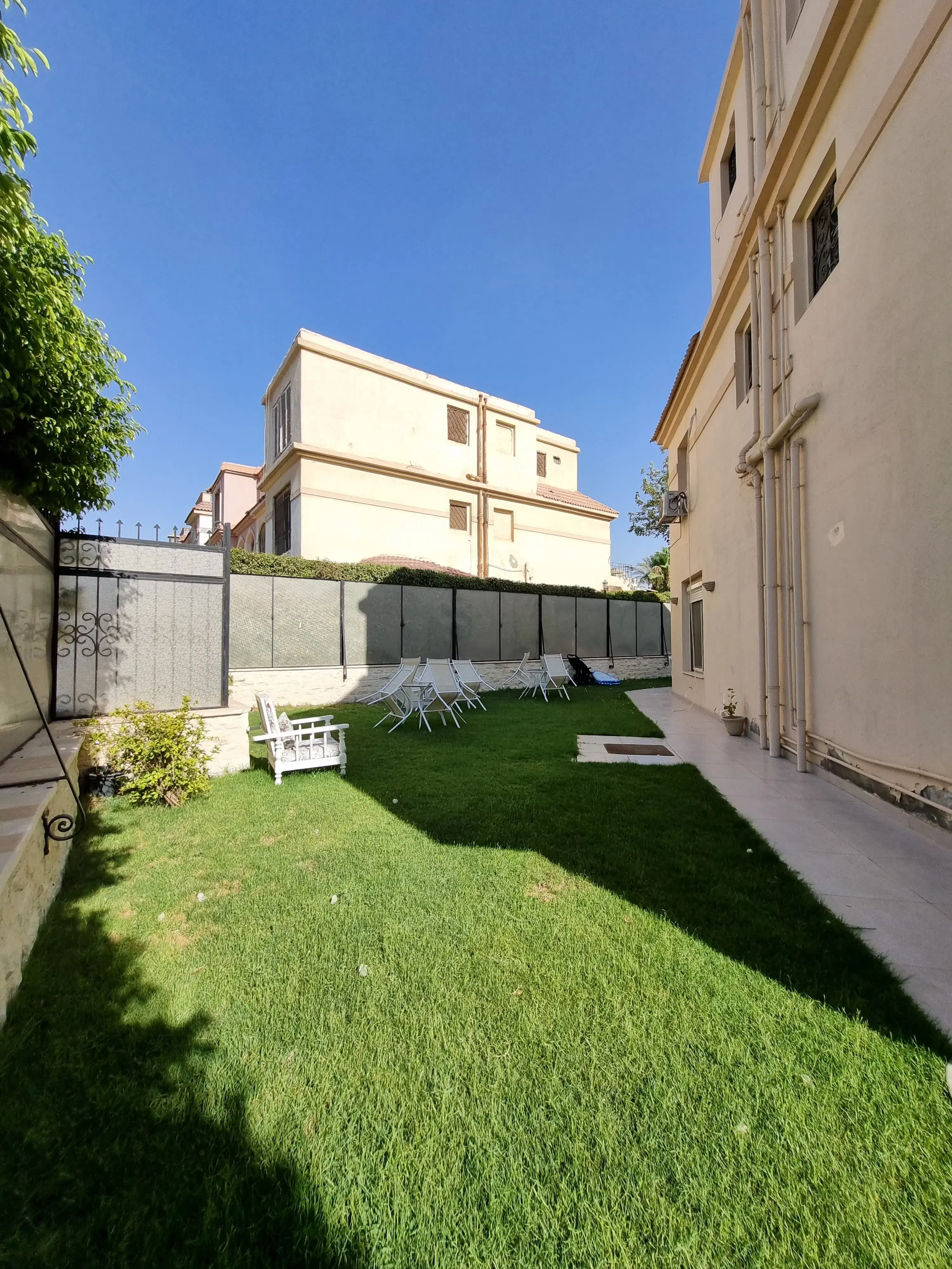 Stunning Twinhouse for Sale in Zayed 2000