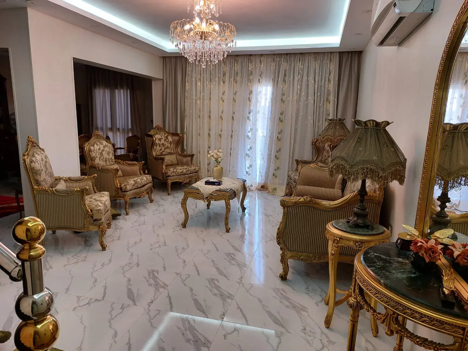 Luxurious Penthouse for Sale in Zayed Dunes