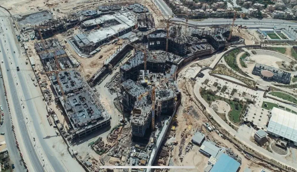 شقة رائعة من غرفتي نوم للبيع في ابراج زيد الشيخ زايد من شركة أورا للتطوير العقاري