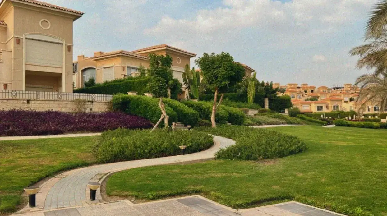 Stunning 3-Bedroom Villa for Sale in Stone Park, New Cairo by Roya Developments