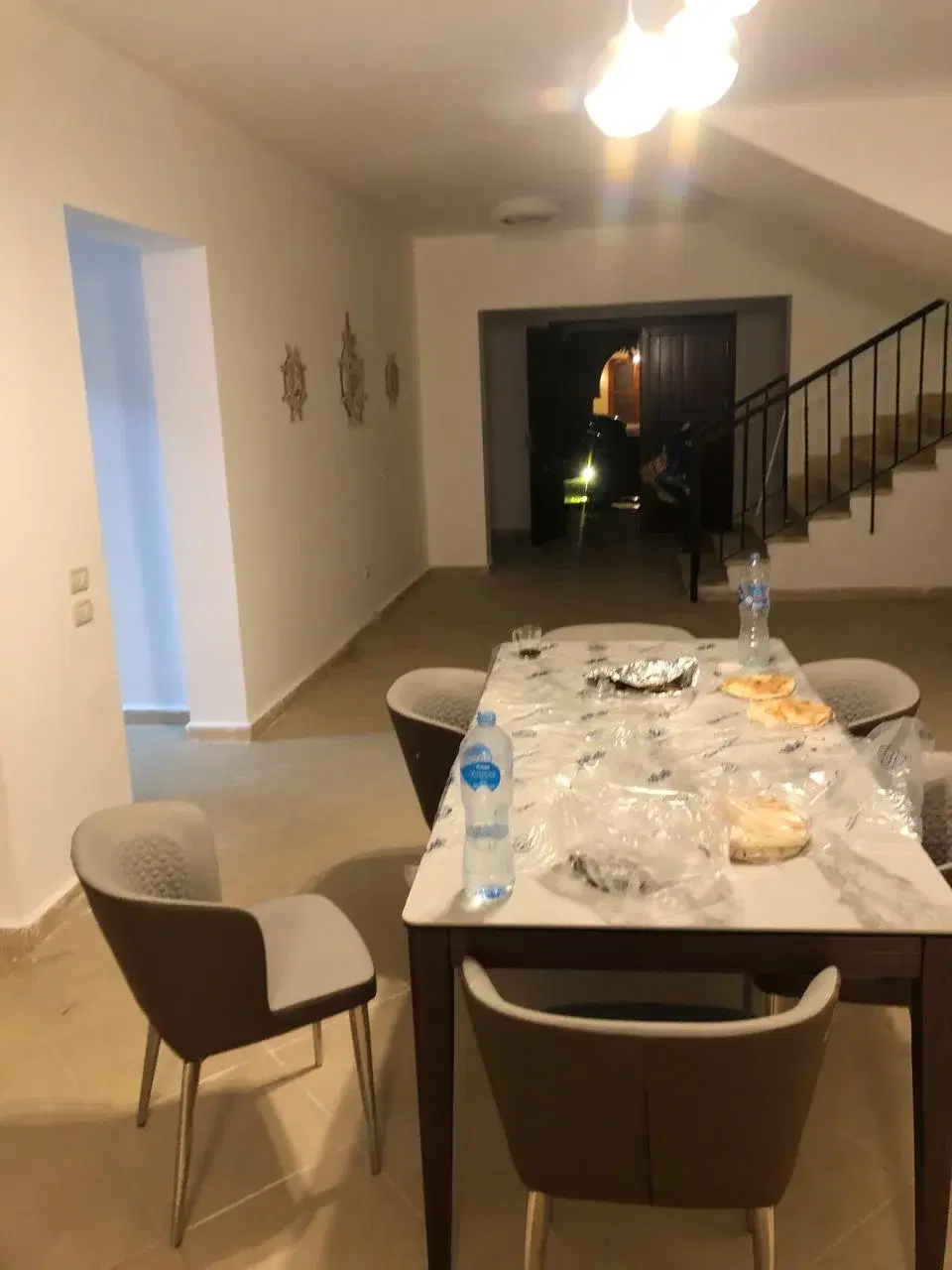 فيلا فاخرة للبيع في ستيلا سيدي عبد الرحمن