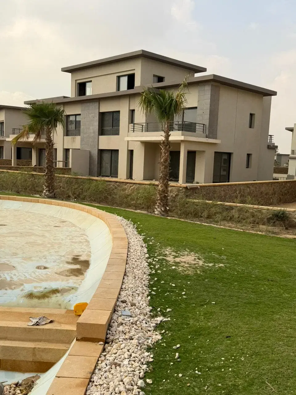 Charming Twinhouse for Sale in Swanlake Residences