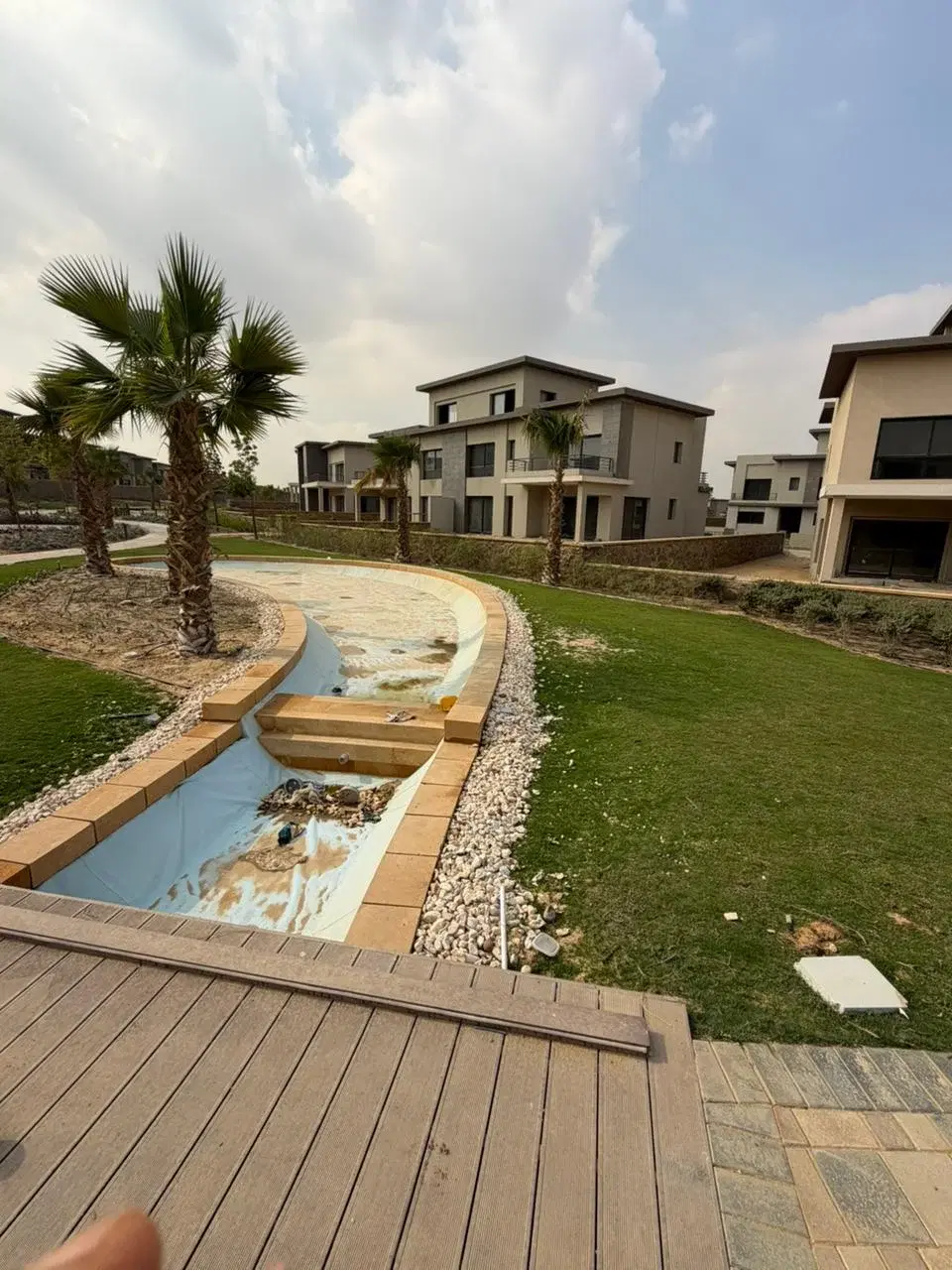 Charming Twinhouse for Sale in Swanlake Residences