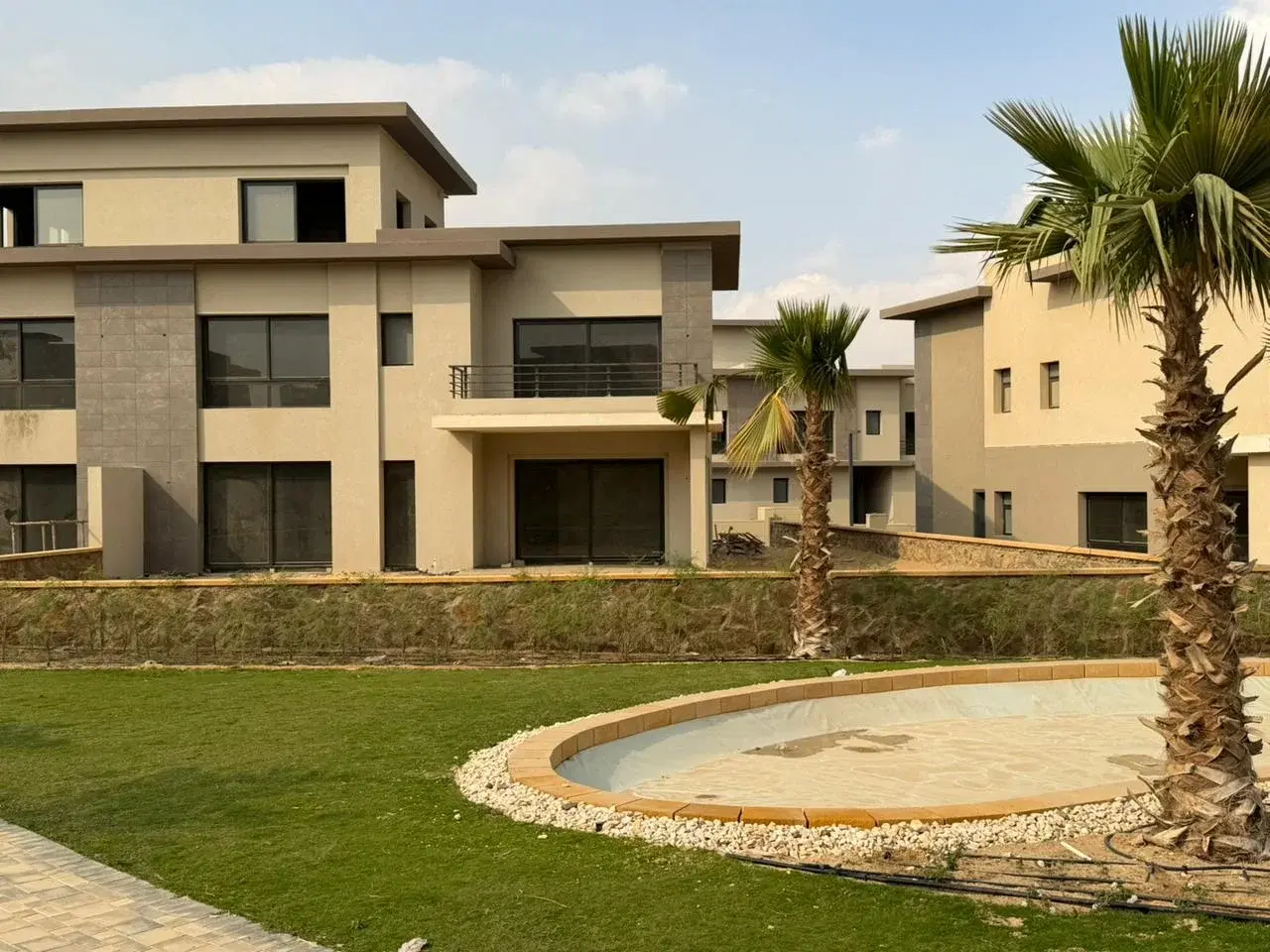 Charming Twinhouse for Sale in Swanlake Residences