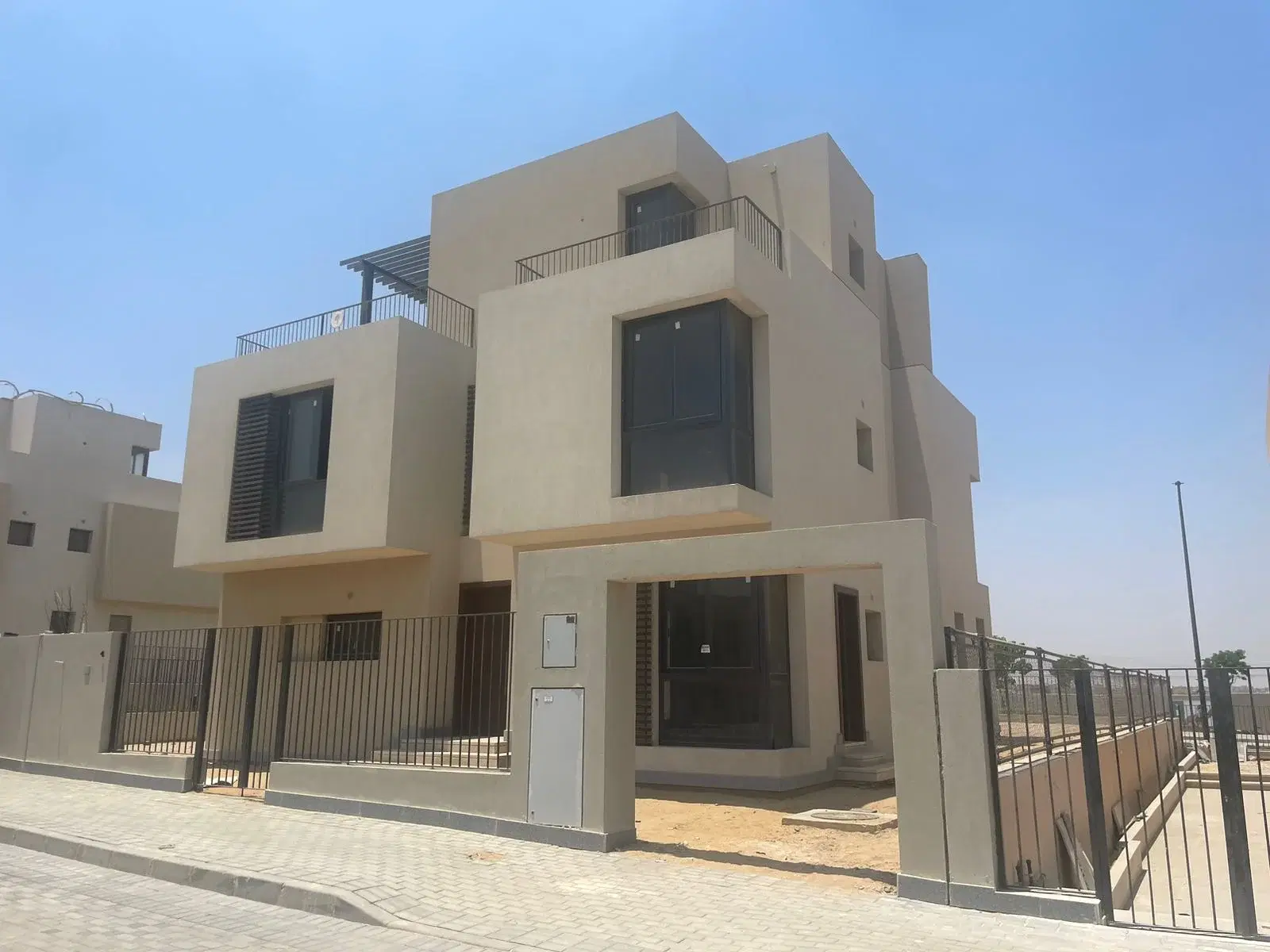 Stunning Villa for Sale in Sodic East
