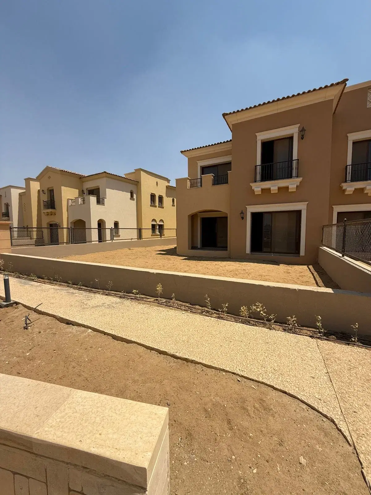 Stunning Townhouse for Sale in City Gate