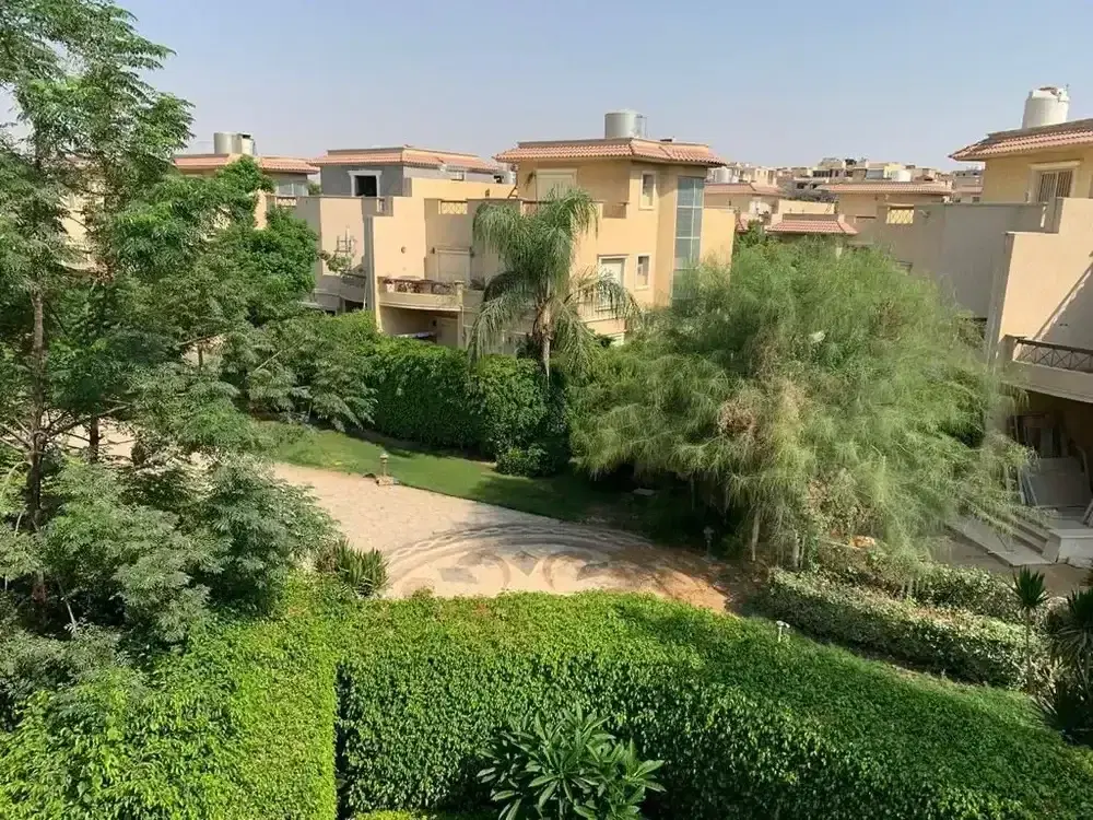 تاون هاوس للبيع في كمبوند سيتي جيت – القاهرة الجديدة