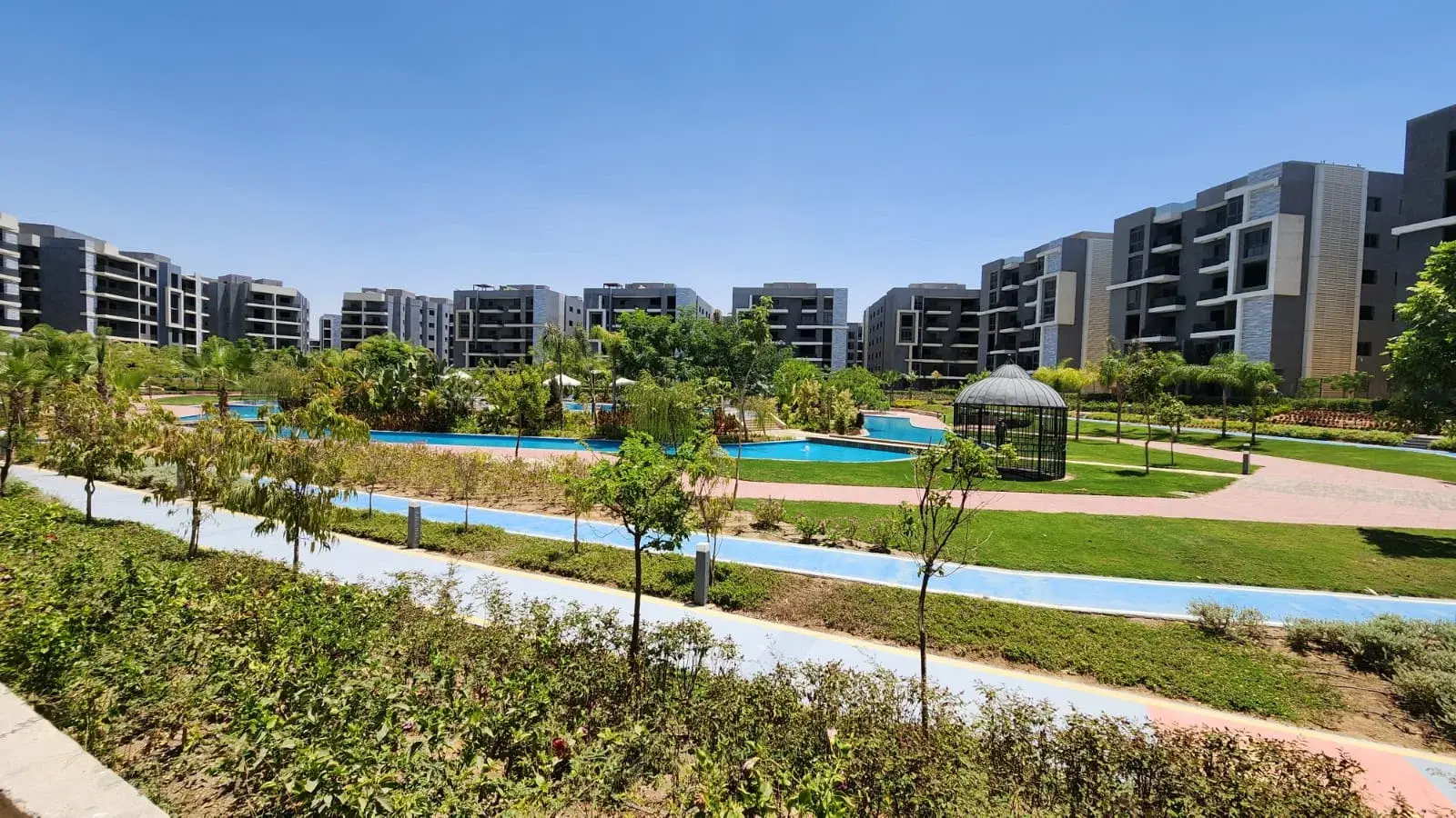 Stunning Apartment for Sale in Sun Capital
