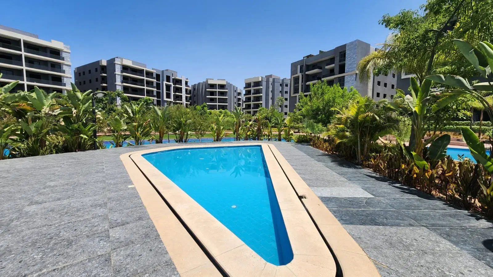 Stunning Apartment for Sale in Sun Capital