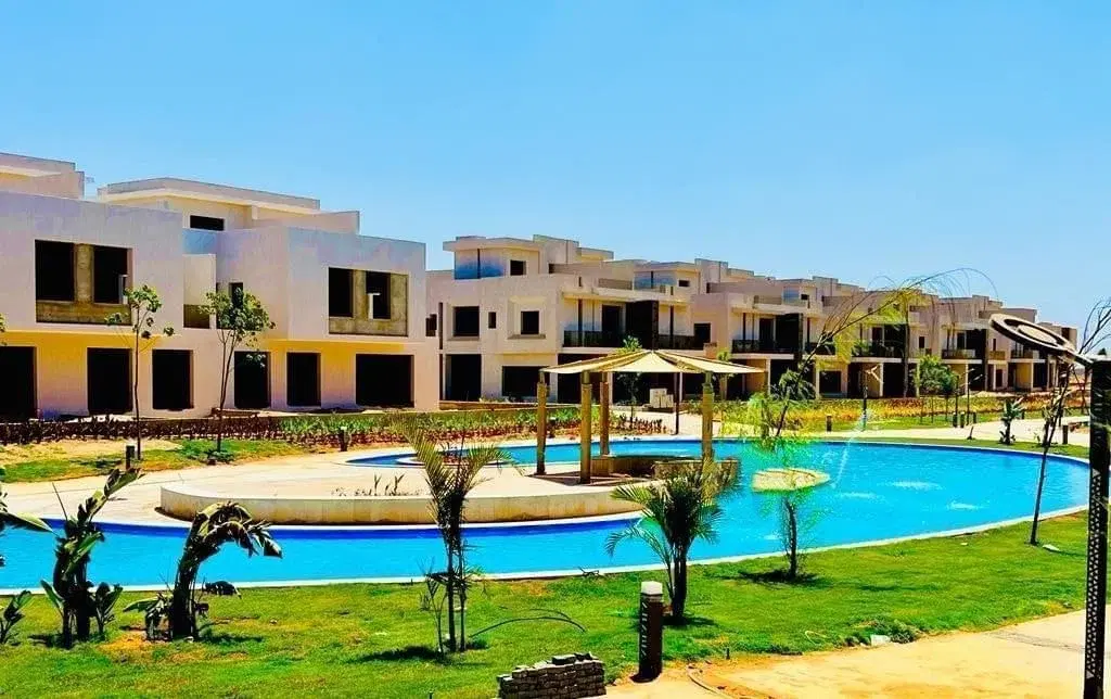Stunning 4-Bedroom Townhouse for Sale in Sun Capital, October Gardens by Arabia Holding