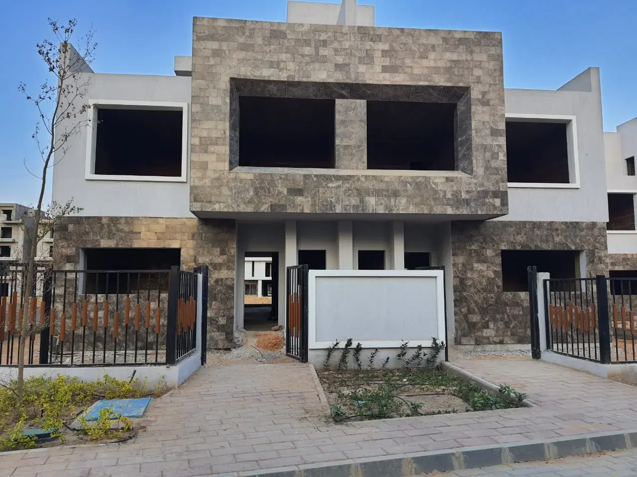 توين هاوس للبيع في صن كابيتال مع 3 غرف نوم في أكتوبر جاردنز من أرابيا هولدينج