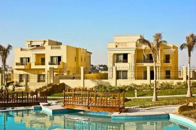 Stunning Twinhouse for Sale in Fountain Park