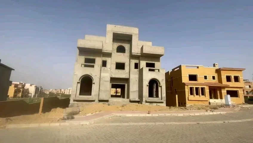 Luxury Villa for Sale in Katameya Gardens, New Cairo - 12 Bedrooms