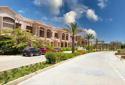 Luxury Villa for Sale in Katameya Gardens, New Cairo - 12 Bedrooms