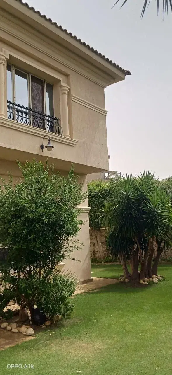 Luxury Villa for Sale in Katameya Hills