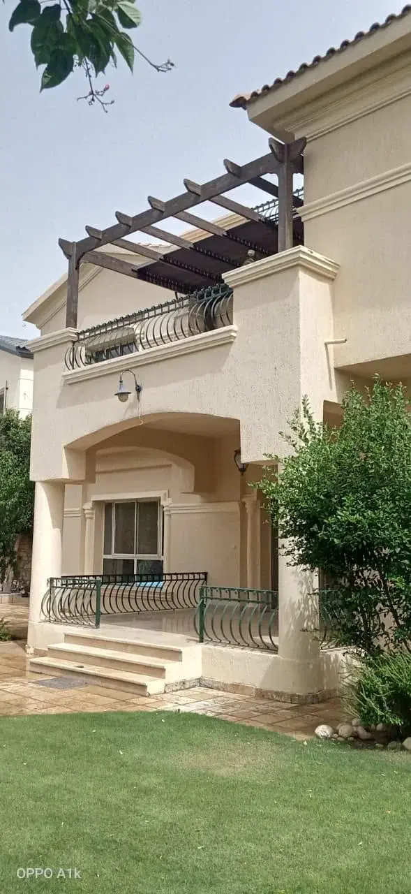 Luxury Villa for Sale in Katameya Hills