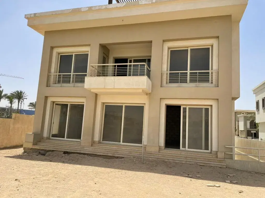 Luxurious Villa for Sale in Cairo Festival City
