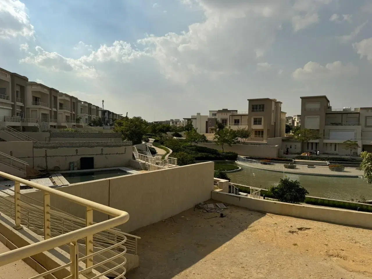فيلا رائعة للبيع في كايرو فيستيفال سيتي بـ 5 غرف نوم من مجموعة الفطيم العقارية