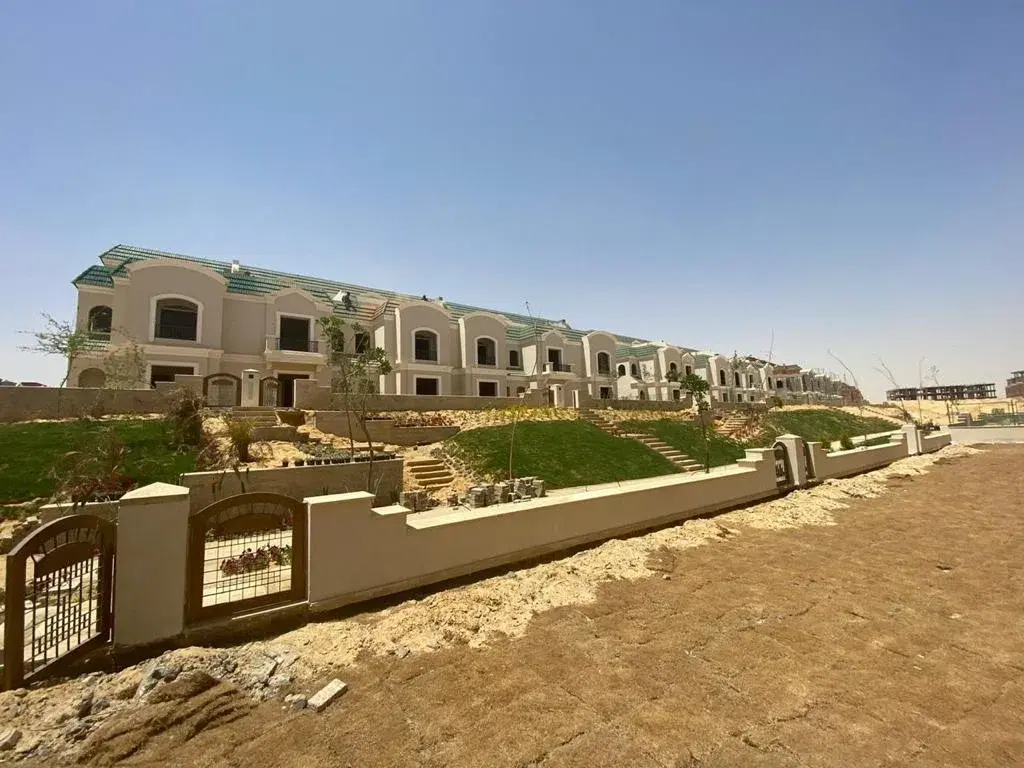 دوبلكس راقٍ للبيع في لافينير، مدينة المستقبل من شركة الأهلي صبور