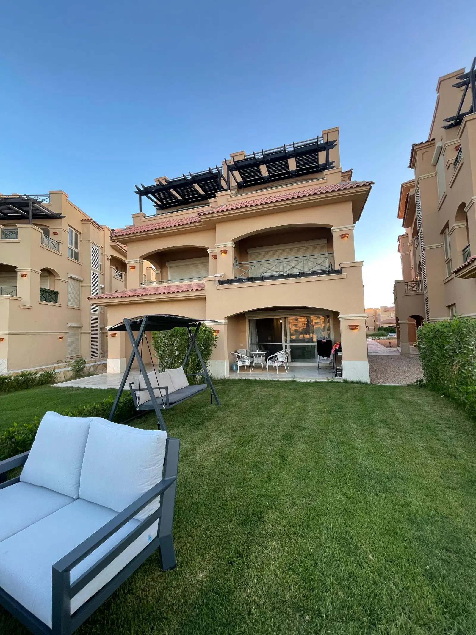 Chalet for Sale in La Vista Bay East