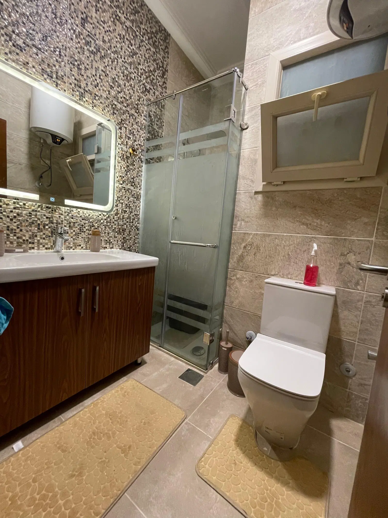 Chalet for Sale in La Vista Bay East