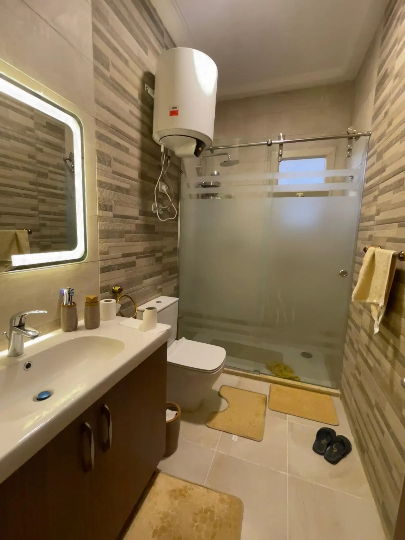 Chalet for Sale in La Vista Bay East