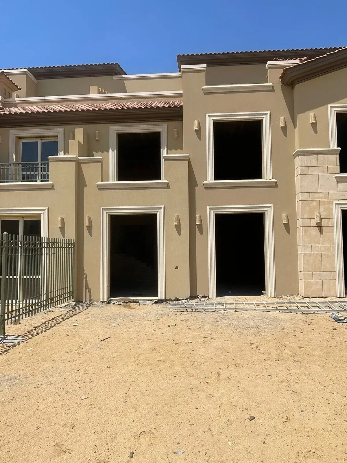Spacious Townhouse for Sale in La Vista City