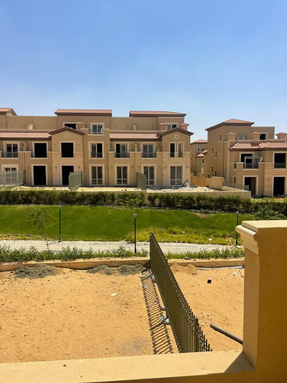 Spacious Townhouse for Sale in La Vista City