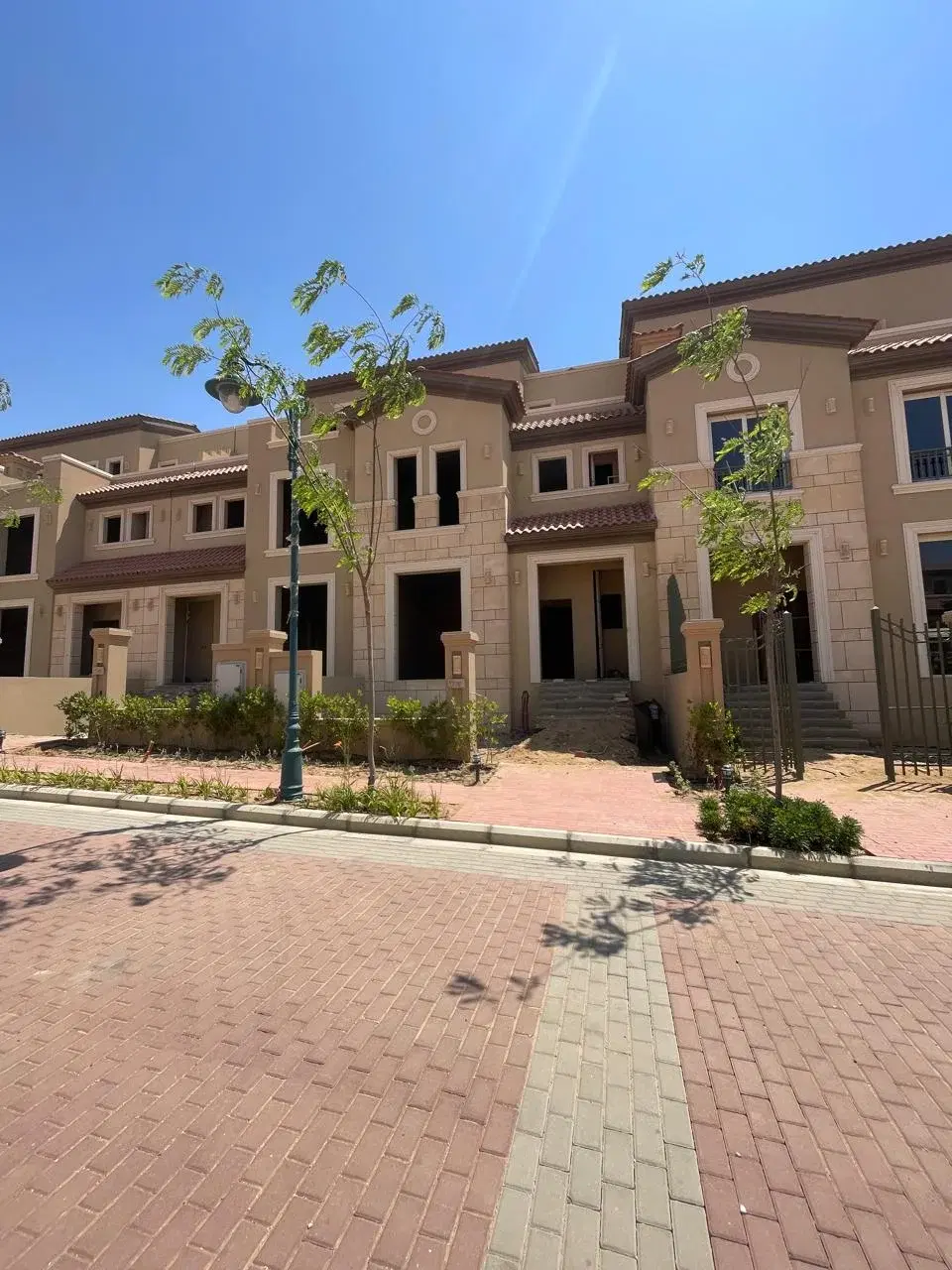 Spacious Townhouse for Sale in La Vista City