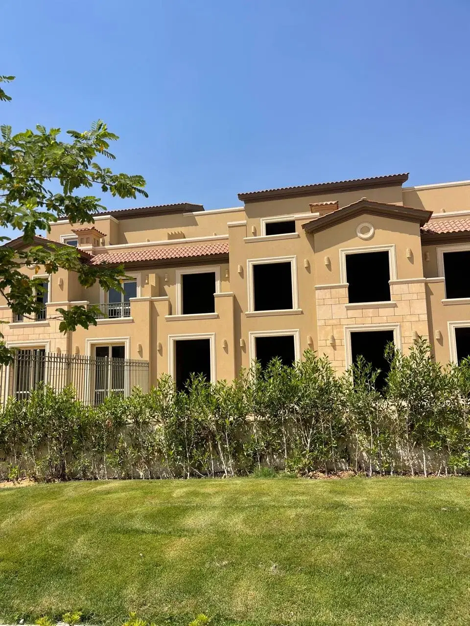 Spacious Townhouse for Sale in La Vista City
