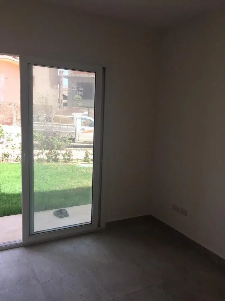 شاليه فاخر للبيع في لاجونا باي
