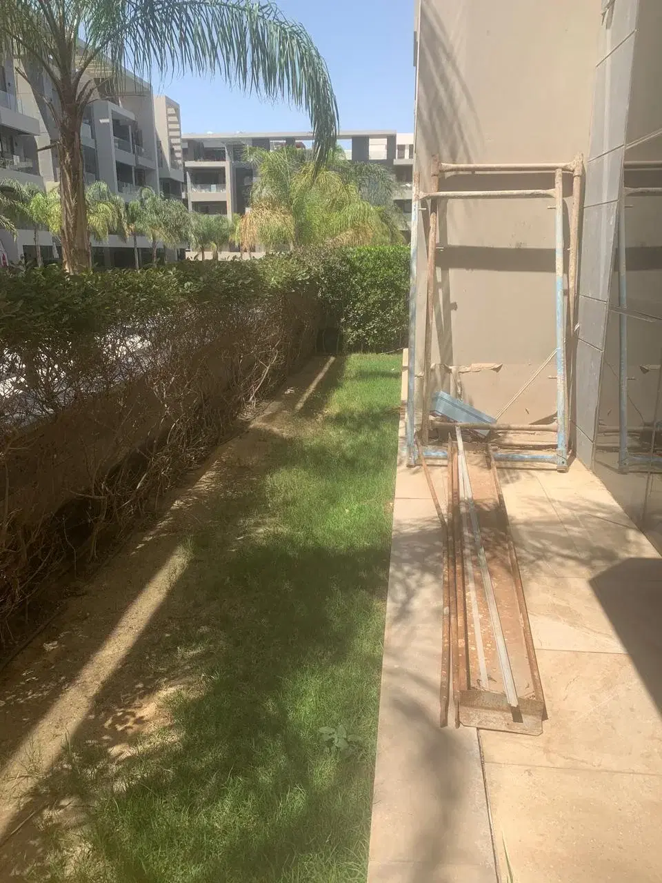 شقة أرضي 4 غرف للبيع في El Patio Casa - الشروق (لافيستا)