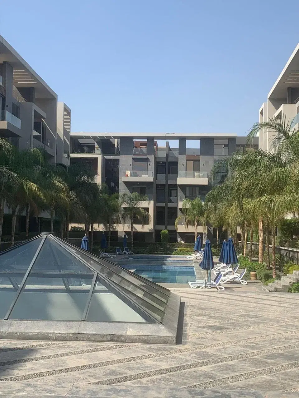 شقة أرضي 4 غرف للبيع في El Patio Casa - الشروق (لافيستا)