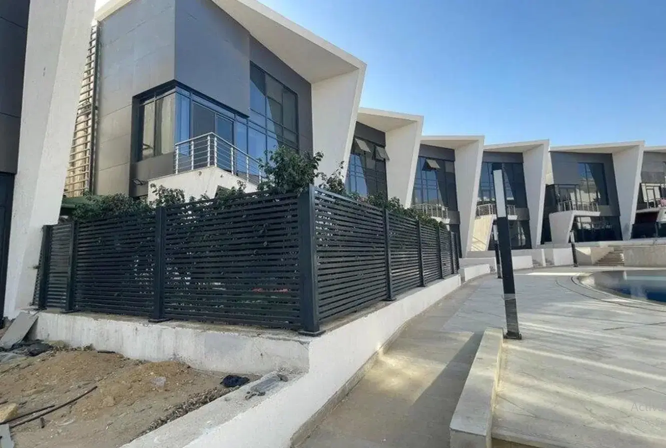 Luxurious 4-Bedroom Villa for Sale in Life View, El Shorouk by IC Real Estate Development