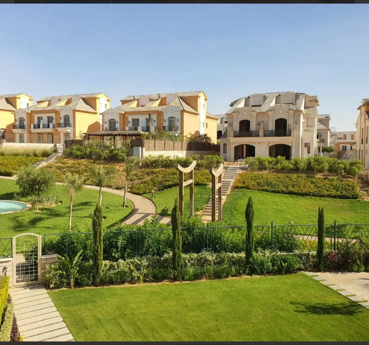 Elegant Twinhouse for Sale in Layan, New Cairo by Manazel Developments