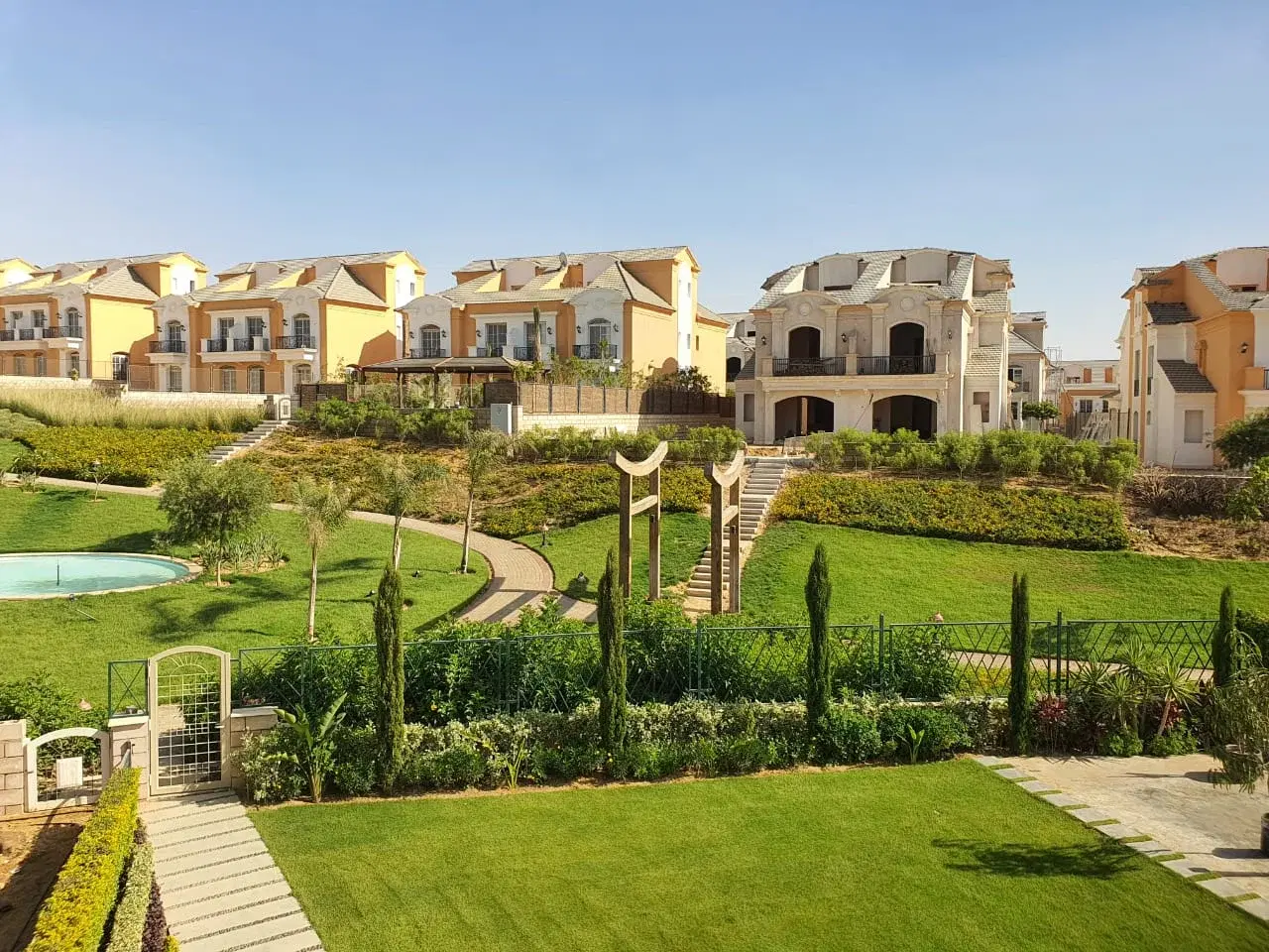 Stunning Twin House for Sale in Layan, New Cairo