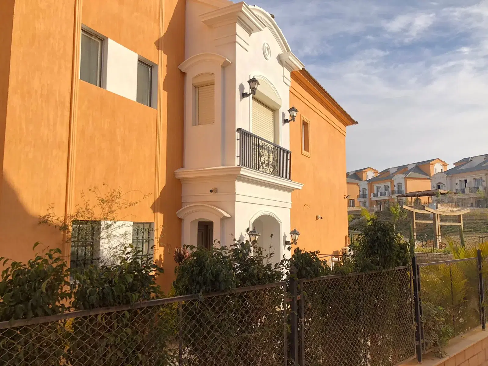 Stunning Twin House for Sale in Layan, New Cairo