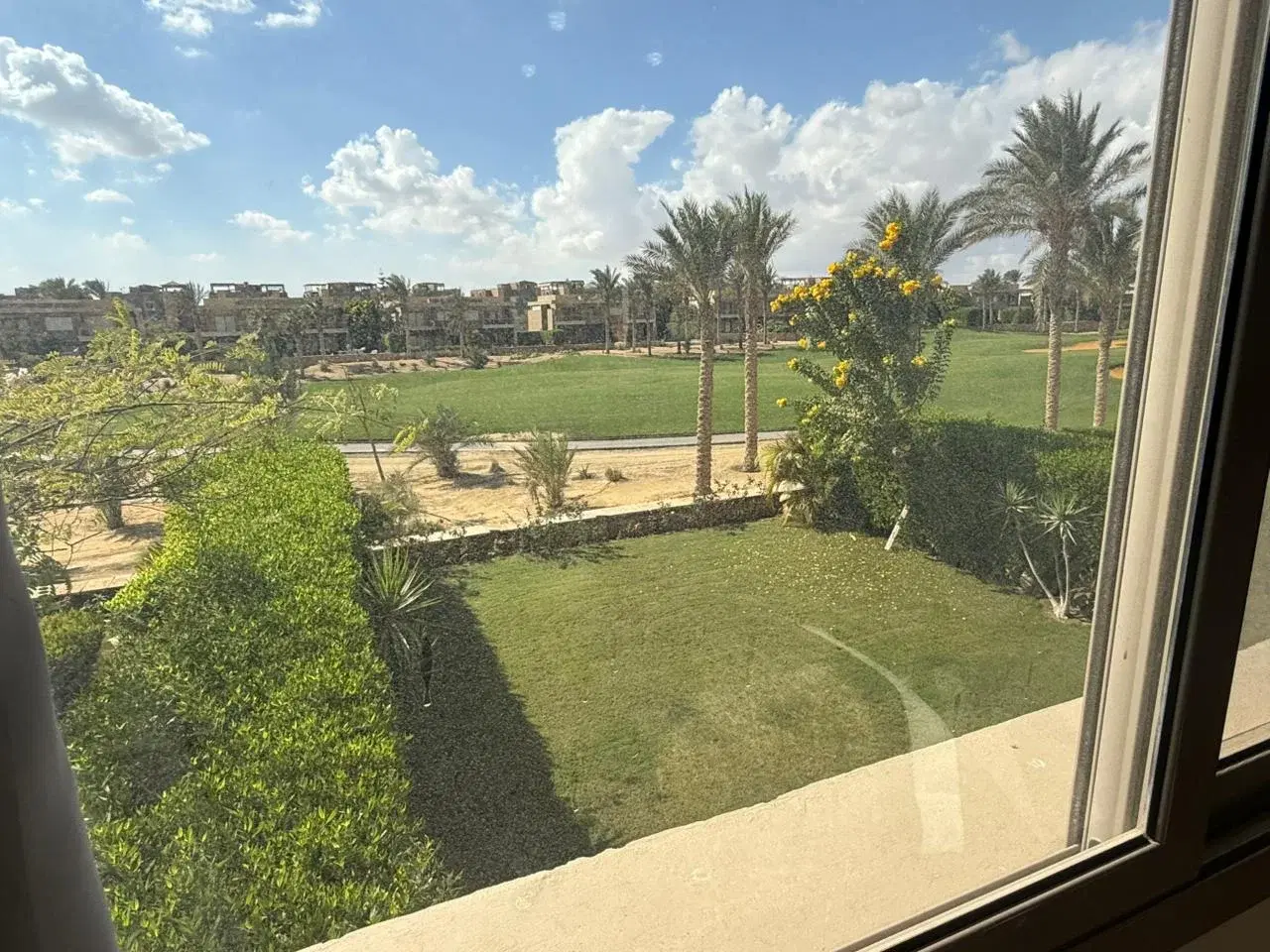 تاون هاوس للبيع في ليتل فينيس العين السخنة من حسن علام