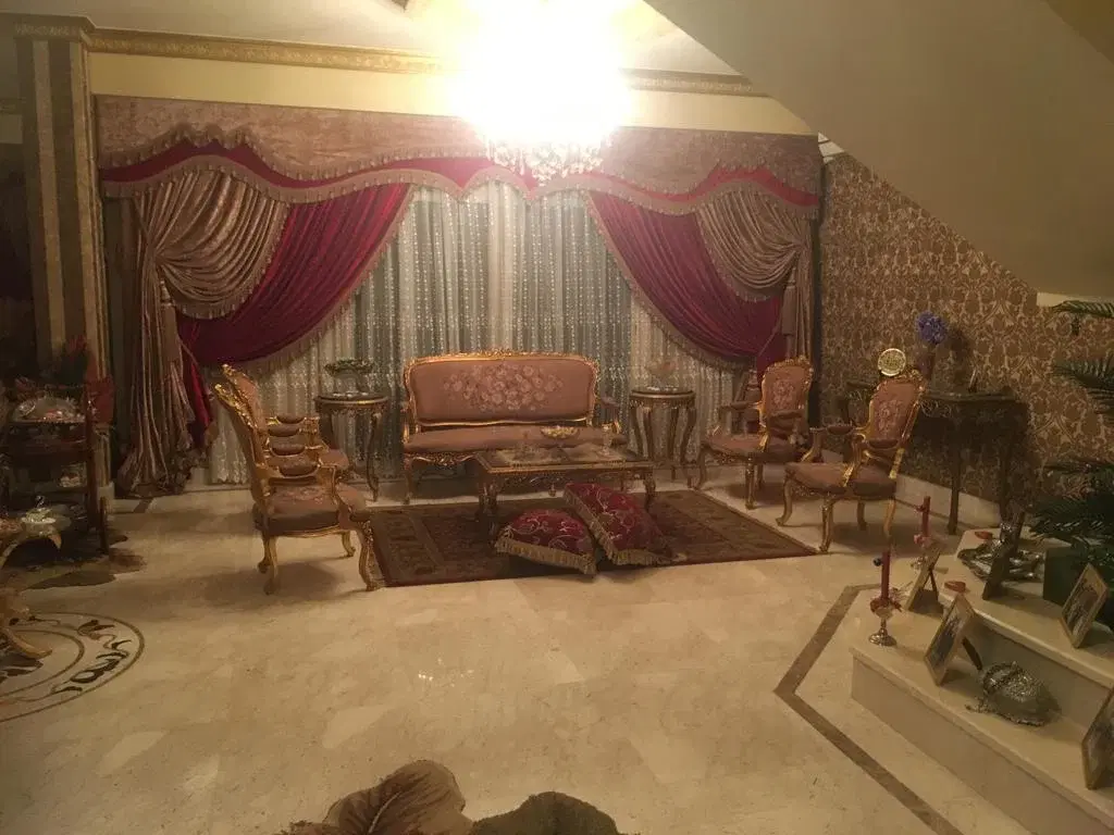 منزل عائلي للبيع في ليس رويز، القاهرة الجديدة - 6 غرف نوم